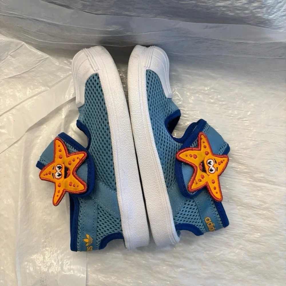 Adidas Superstar SpongeBob SquarePants sandals/water‎ shoes size 9K